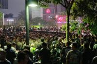 Massa aksi yang melakukan unjuk rasa di kawasan Bundaran HI (Foto: Habib/Jurnas.com)