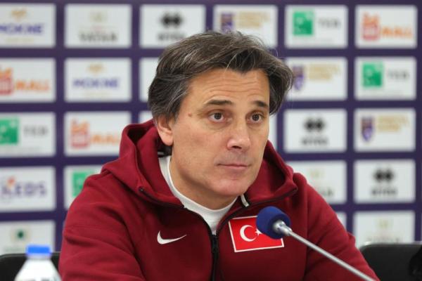 Pelatih timnas Turki, Vincenzo Montella (Foto: Getty Images) 