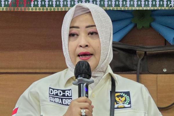  Anggota MPR RI dari kelompok DPD RI Dapil DKI Jakarta yang juga aktivis perempuan Fahira Idris (Foto: Humas MPR) 