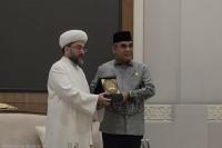 Ketua MPR RI Ahmad Muzani saat bertemu dengan Grand Mufti Uzbekistan, Syekh Nuriddin Khaliqnazarov di Kompleks Museum Islamic Center Uzbekistan, Tashkent, Selasa (30/6/2026). (Foto: Humas MPR)