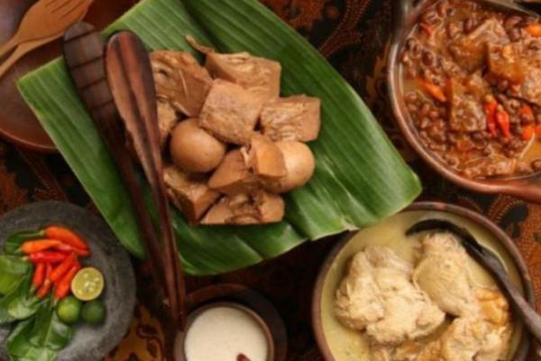 Gudeg salah satu kuliner khas Yogyakarta yang wajib dicoba (Foto: Goers) 