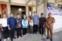 Wakil Ketua MPR RI Edhie Baskoro Yudhoyono (Ibas) meninjau pelaksanaan Program Bantuan Pasang Baru Listrik (BPBL) di Pacitan, sekaligus memberikan Sosialisasi Empat Pilar MPR RI bertajuk Listrik untuk Semua: Program BPBL Menuju Terang dan Sejahtera (Foto: Humas MPR)