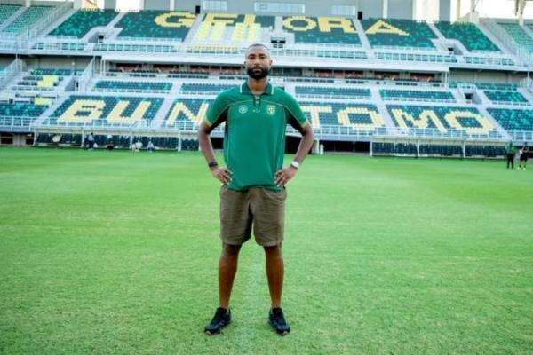 Yuran Fernandes yang resmi berseragam Persebaya Surabaya musim depan (Foto: ileague.id) 