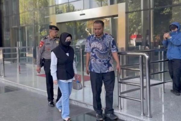 KPK OTT Bupati Sukoharjo Etik Suryani