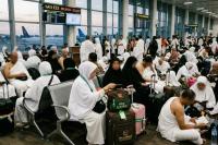 Tips Hadapi Delay Pesawat Tanpa Ganggu Ibadah Umrah