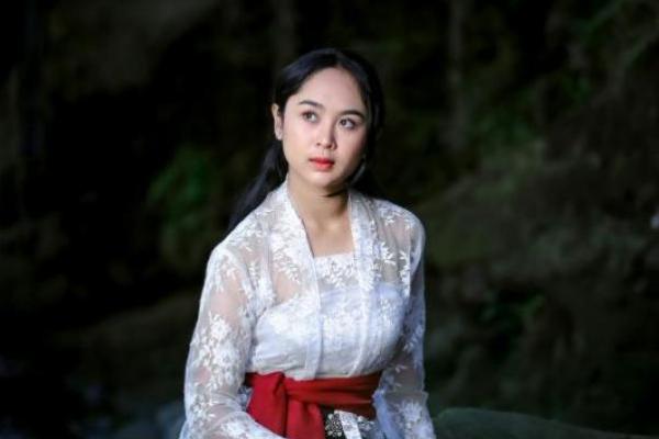 Ilustrasi - ini tujuh fakta menarik tentang Kebaya yang jarang diketahui (Foto: Pexels/Kakanda Yonik) 