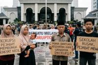 Ilustrasi dampak korupsi bagi rakyat