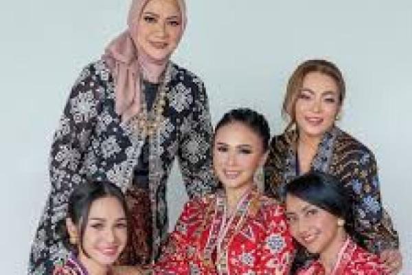 Ilustrasi - ini cara memilih pakaian Kebaya yang cocok untuk tubuh kita (Foto: Instagram) 