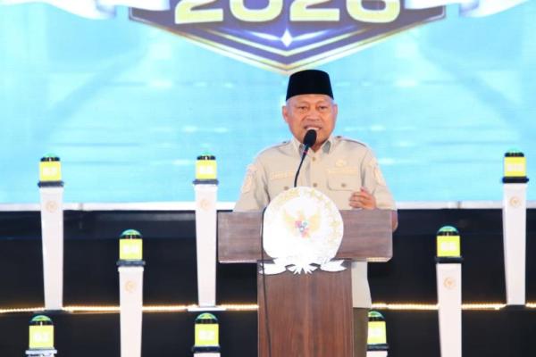 Wakil Gubernur Maluku Utara, H. Sarbin Sehe membuka LCC Empat Pilar MPR RI Tingkat Provinsi Maluku Utara di Ballroom Gamalama, Bella Hotel, Kota Ternate (Foto: Humas MPR) 