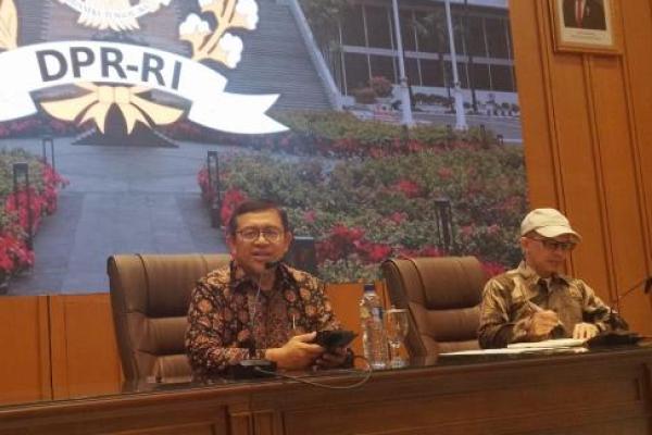 Anggota Komisi II DPR RI Ahmad Heryawan (kiri). Foto: kwp/katakini 