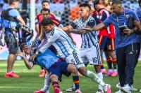 Kericuhan yang terjadi di final Piala Dunia 2026 antara pemain Argentina, Leandro Paredes dan gelandang Spanyol, Gavi (Foto: Sports Mole)