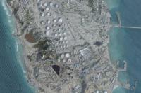 Citra satelit menunjukkan terminal minyak di Pulau Kharg, Iran, 25 Februari 2026 (Foto: Reuters)