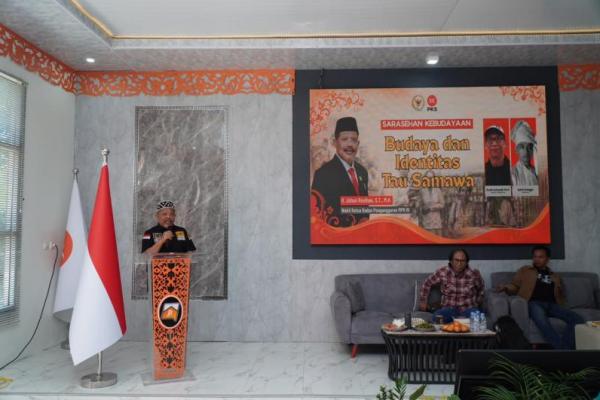 Wakil Ketua Badan Penganggaran MPR RI sekaligus Sekretaris Fraksi PKS MPR RI, H. Johan Rosihan dalam Sarasehan Kebudayaan MPR RI bertema Budaya dan Identitas Tau Samawa (Foto: Humas MPR) 
