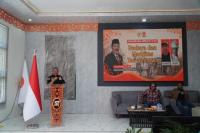 Wakil Ketua Badan Penganggaran MPR RI sekaligus Sekretaris Fraksi PKS MPR RI, H. Johan Rosihan dalam Sarasehan Kebudayaan MPR RI bertema Budaya dan Identitas Tau Samawa (Foto: Humas MPR)