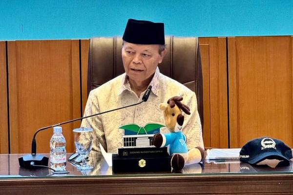 Wakil Ketua MPR RI sekaligus Anggota Komisi VIII DPR RI Hidayat Nur Wahid, atau akrab disapa HNW (Foto: Humas MPR) 