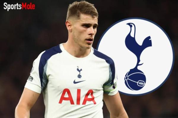 Bek Tottenham Hotspur, Micky van de Ven dikabarkan telah sepakat perpanjang kontrak jangka panjang (Foto: Sports Mole 