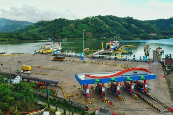 Pelabuhan penyeberangan Lembar, Nusa Tenggara Barat (NTB). Foto: asdp/katakini 