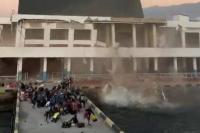 Kondisi gedung embarkasi dan debarkasi Pelabuhan Laurentius Say, Maumere, Nusa Tenggara Timur (NTT), akibat gempa magnitudo 7,7, Sabtu pagi (15/8/2026). Foto: tangkapan layar
