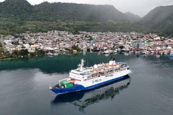 Kapal penumpang PT Pelni, KM Tilongkabila. Foto: pelni/katakini 