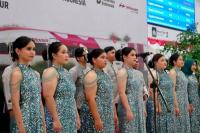 Telkom University Choir tampil di Waiting Hall dan peron Stasiun Halim, Jakarta dengan membawakan sejumlah lagu nasional dan daerah. Foto: kcic/katakini