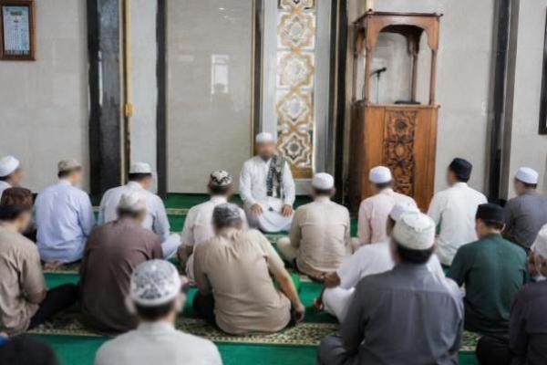 Ilustrasi dzikir setelah shalat 