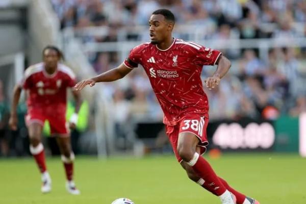 Gelandang Liverpool, Ryan Gravenberch (Foto: Sports Mole) 