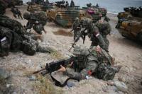 Marinir Korea Selatan mengambil bagian dalam latihan pendaratan amfibi AS-Korea Selatan, di Pohang, pada 2 September 2024 (Foto: Kim Hong-Ji/Reuters)