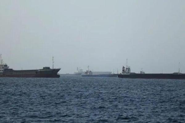 Iran menegaskan akan memberikan sanksi tegas bagi kapal yang melintas di Selat Hormuz tanpa mengikuti aturan yang telah ditetapkan (Foto: Anadolu) 