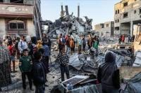 Drone Israel menyerang sebuah tenda pengungsi di dekat Rumah Sakit Shuhadaa Al-Aqsa di Deir al-Balah, Gaza tengah pada Senin (24/8) pagi waktu setempat (Foto: Anadolu)