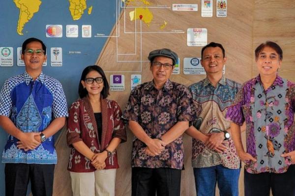 Tim riset multidisiplin dari Universitas Atma Jaya Yogyakarta (UAJY). Foto: amsi/katakini 