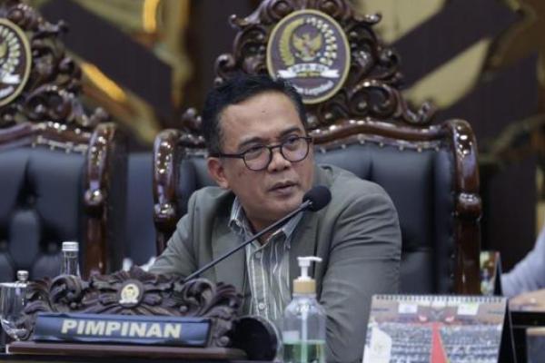 Wakil Ketua Badan Legislasi DPR RI Ahmad Iman Sukri. (Foto: dpr.go.id) 