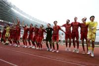 Para pemain Persija Jakarta merayakan kemenangan melawan Persib Bandung di Stadion Utama Gelora Bung Karno pada Sabtu (12/9) sore WIB (Foto: persija.id)