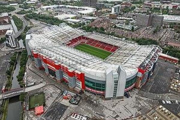 Stadion Old Trafford, kandang dari Manchester United (Foto: wikipedia) 
