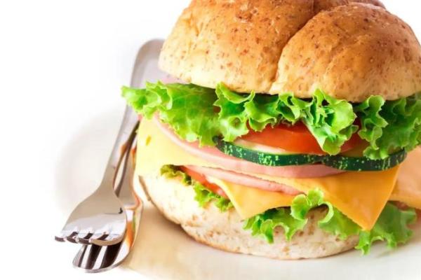 Ilustrasi - Hari Cheeseburger Nasional setiap 18 September (Foto: iStockphoto) 