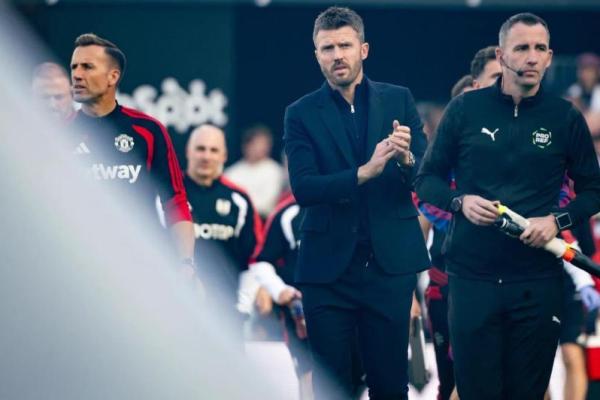 Pelatih Manchester United, Michael Carrick usai laga melawan Fulham pada Minggu (20/9) malam WIB (Foto: manutd.com) 