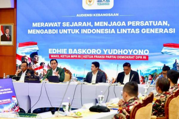Wakil Ketua MPR RI sekaligus Ketua Fraksi Partai Demokrat DPR RI, Edhie Baskoro Yudhoyono (Ibas) dalam rangka Hari Ulang Tahun (HUT) TNI ke 81 (Foto: Humas MPR) 