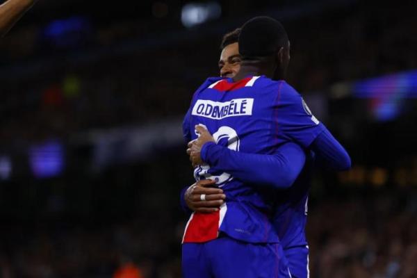 Penyerang Paris Saint-Germain, Ousmane Dembele melakukan selebrasi usai mencetak gol ke gawang Manchester City (Foto: psg.fr) 