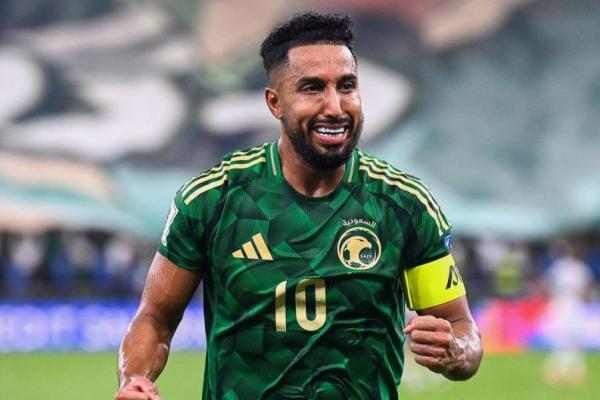 Penyerang Al-Nassr, Salem Al Dawsari masuk nominasi pemain terbaik pada ajang AFC Awards 2026 (Foto: AP Photo) 