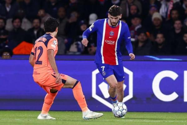 Penyerang Paris Saint-Germain, Khvicha Kvaratskhelia (Foto: psg.fr) 