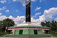 Monumen Khatulistiwa Pontianak - HUT Kota Pontianak setiap 23 Oktober (Foto: wikipedia)