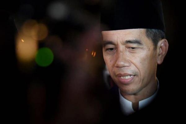  Jokowi Janji Buruh Tetap Bekerja