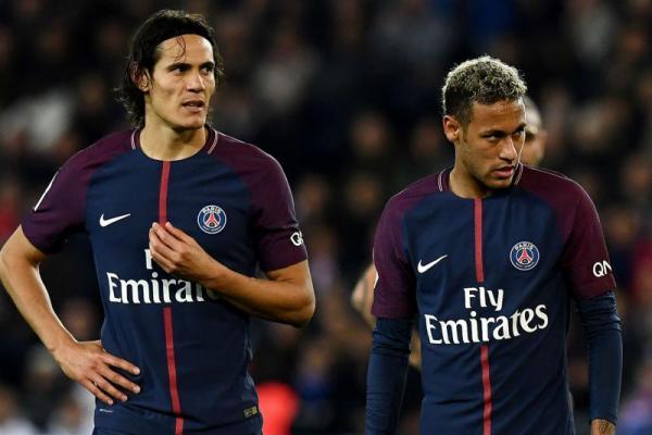 Cavani Cetak Gol ke-200 untuk PSG