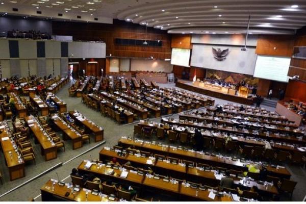 Tok! Paripurna DPR Setujui Revisi UU KPK