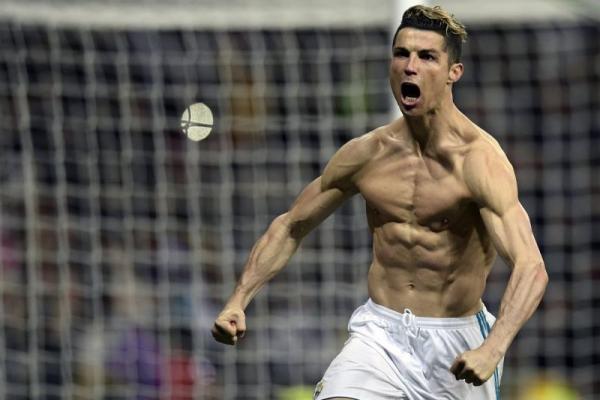 Catatan Internasional CR7 yang Nyaris Tak Bisa Dipercaya