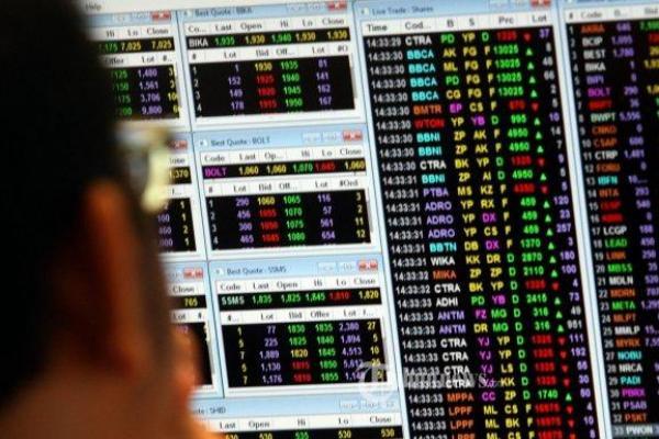 IHSG Menguat Tipis 0,13 Persen Siang Ini