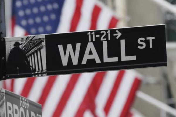 Sentimen Virus Corona Buat Wall Street Berakhir Bervariasi