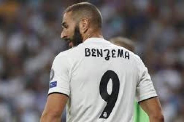 Benzema Dapat Tantangan dari Ancelotti Cetak 50 Gol Musim Depan