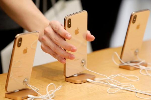 Dua Model iPhone 12 Teranyar Mulai Dijual di China 