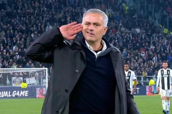 Mourinho Bantah jika Tottenham Pernah Kejar Willian