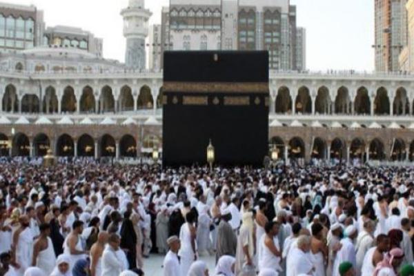  Sedih, 2.393 Jemaah Batal Umroh